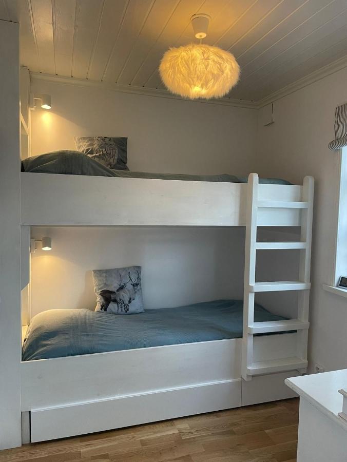 Mysig Stuga Med Sjoetomt, Naera Jaervsoebacken Ngoại thất bức ảnh